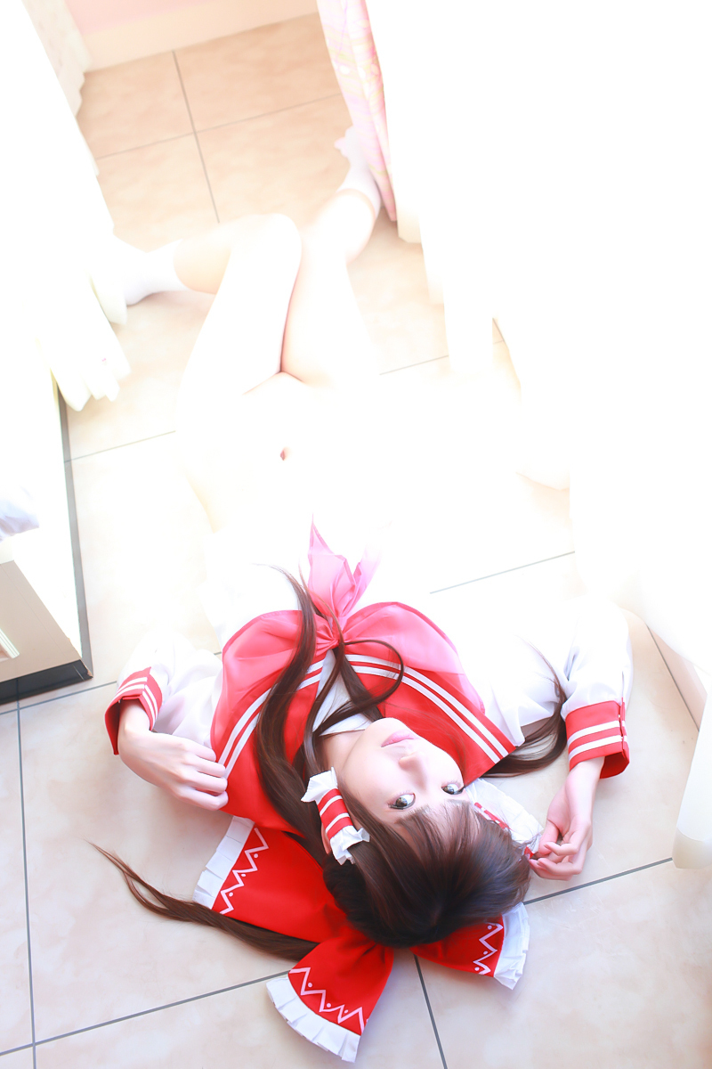 [Cosplay] Reimu Hakurei with dildo and toys - Touhou Project Cosplay 2